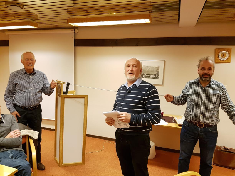Les referat frå Rotarymøte 25. januar:
