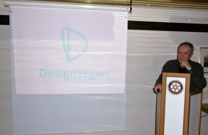 Arne Hanssen orienterer om den planlagte Designvegen.