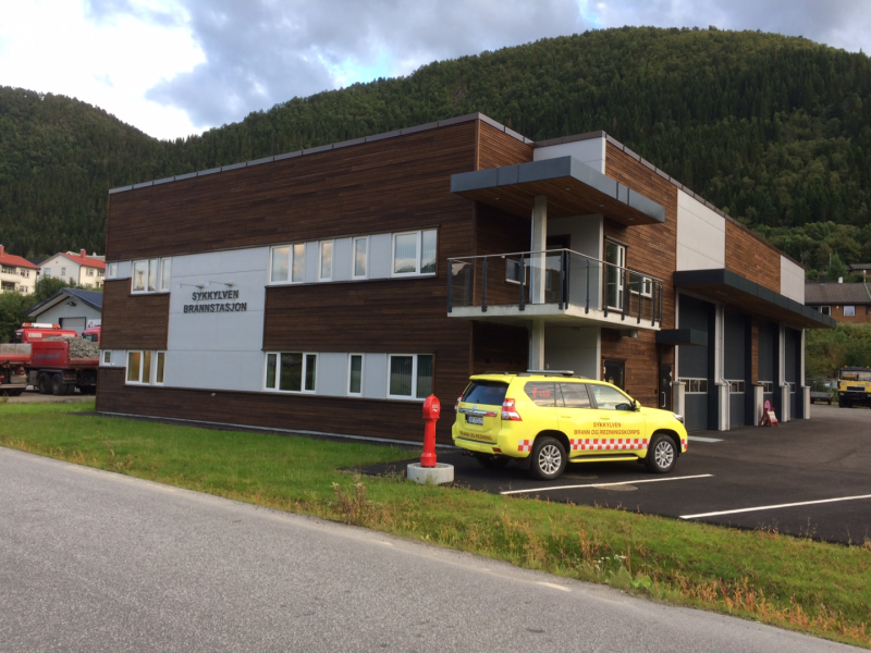 Besøk ved den nye Brannstasjonn
