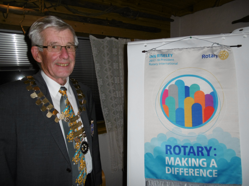 Guvenøren sitt årlige besøk hos Stranda og Sykkylven Rotaryklubb: