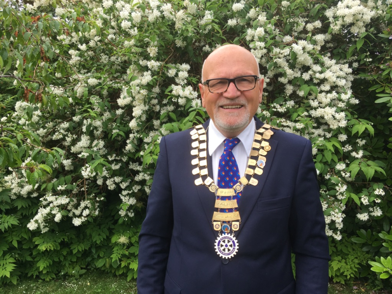 Guvenør for D2305 i 2018/2019: Arvid Blindheim.